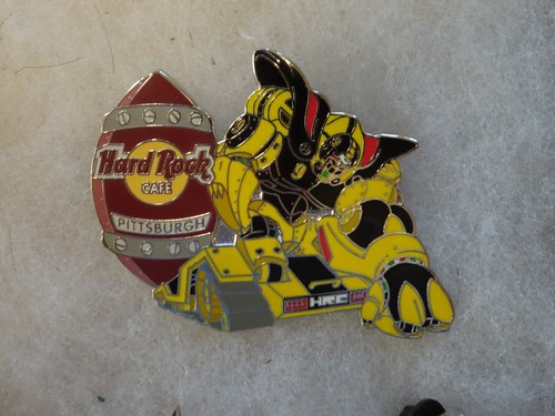 Hard rock cafe pin - rock,